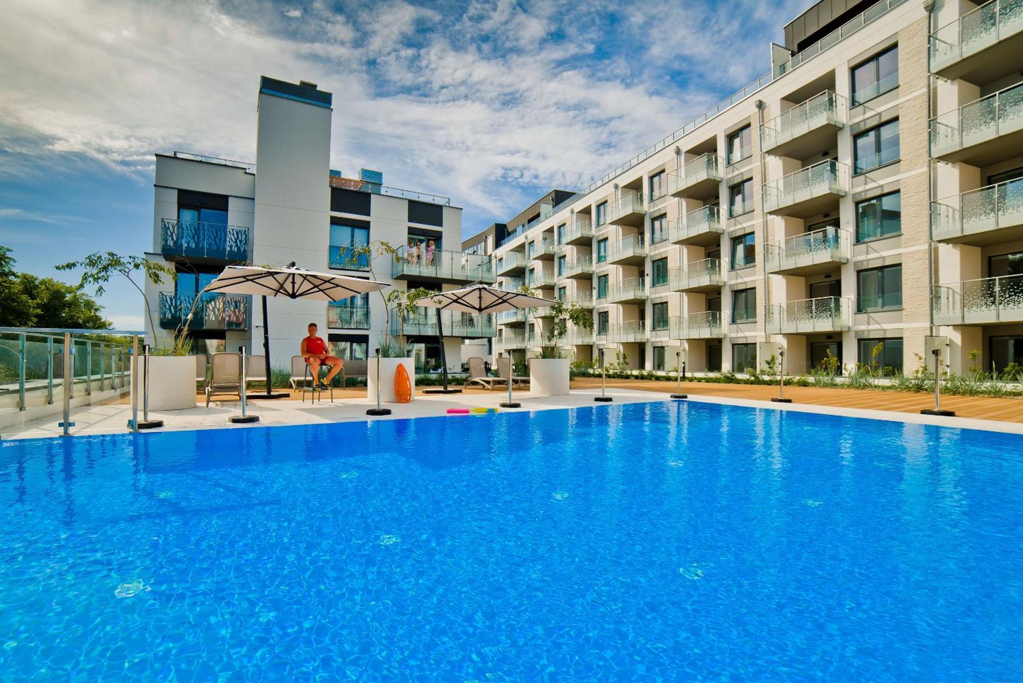 Porty B103 Nadmorskie Tarasy Pool Sauna Parking Колобжег Экстерьер фото